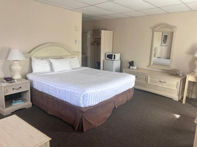 Travelodge By Wyndham Niagara Falls At The Falls Esterno foto