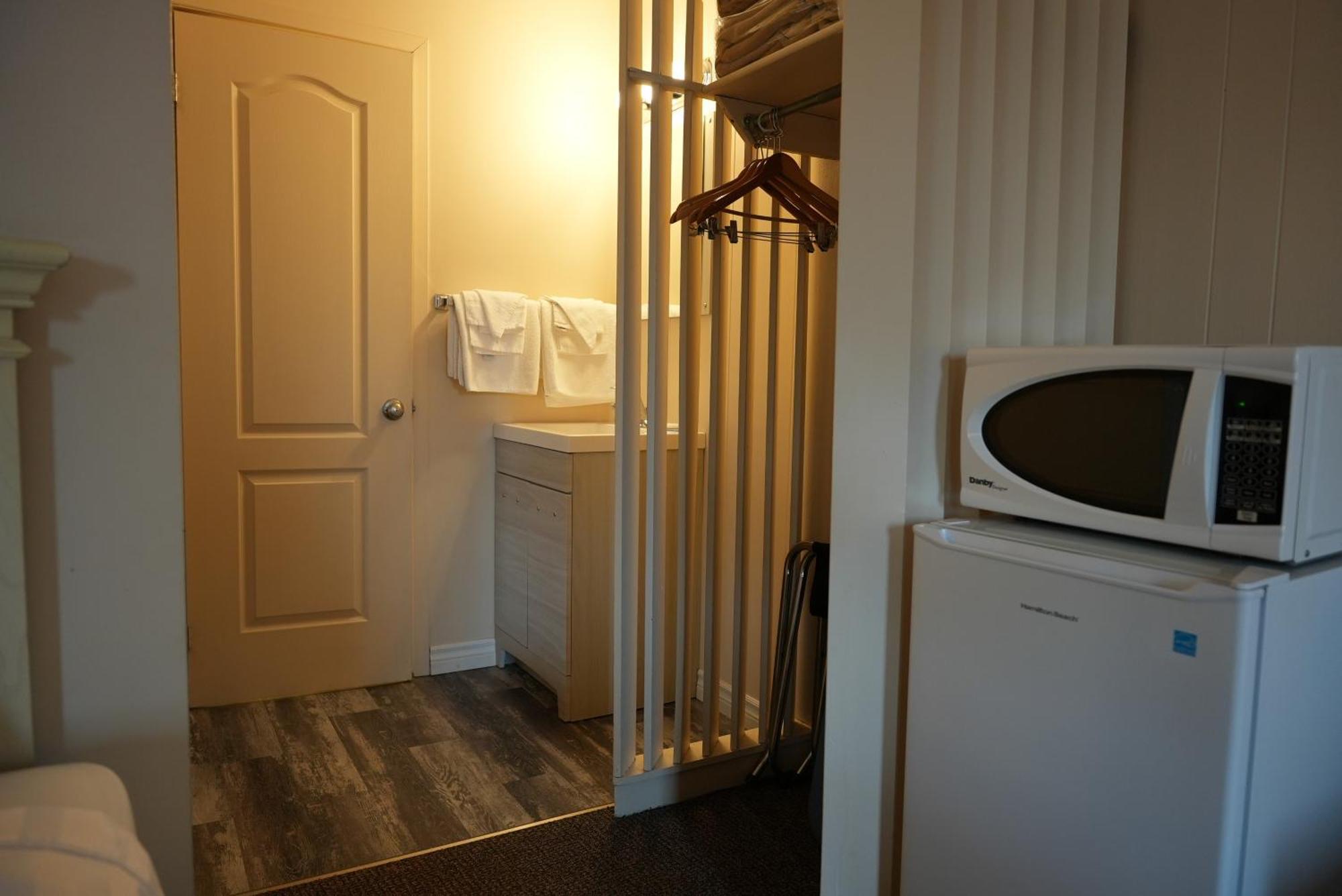 Travelodge By Wyndham Niagara Falls At The Falls Esterno foto
