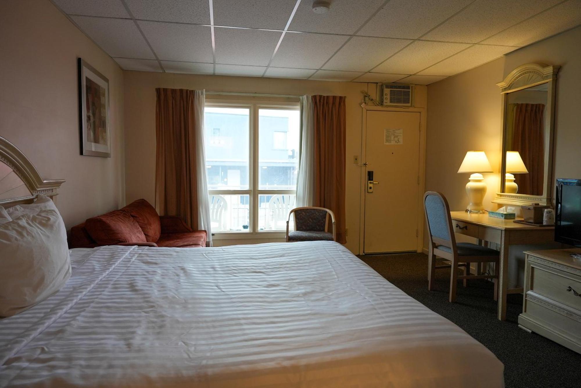 Travelodge By Wyndham Niagara Falls At The Falls Esterno foto